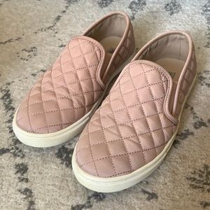 Steve Madden slip-ons